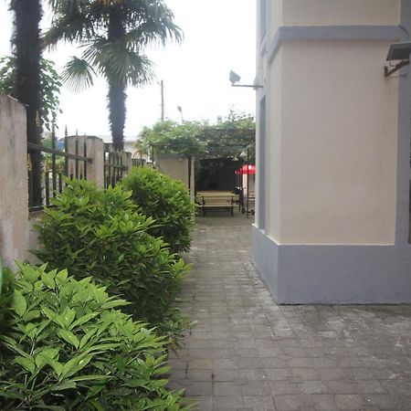 Hotel Nodmax Ureki Bagian luar foto