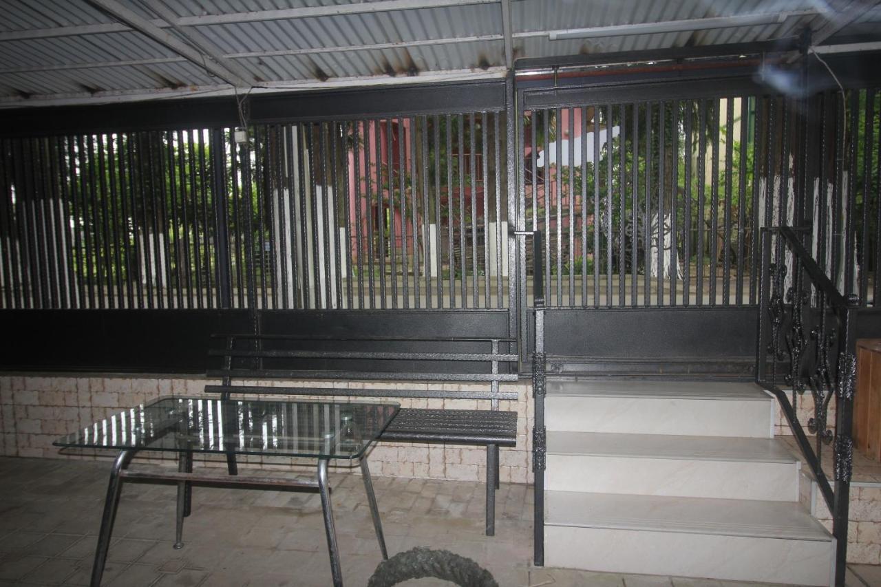 Hotel Nodmax Ureki Bagian luar foto