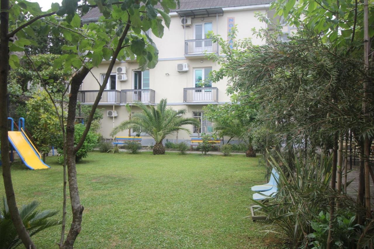 Hotel Nodmax Ureki Bagian luar foto